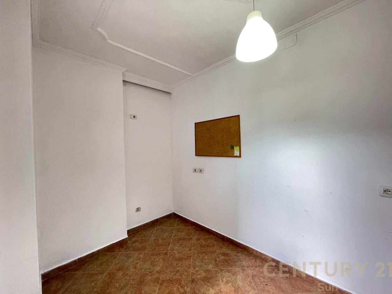 APARTMENT 5+2+2 FOR RENT NEAR THE OLD EXHIBITION CENTER!