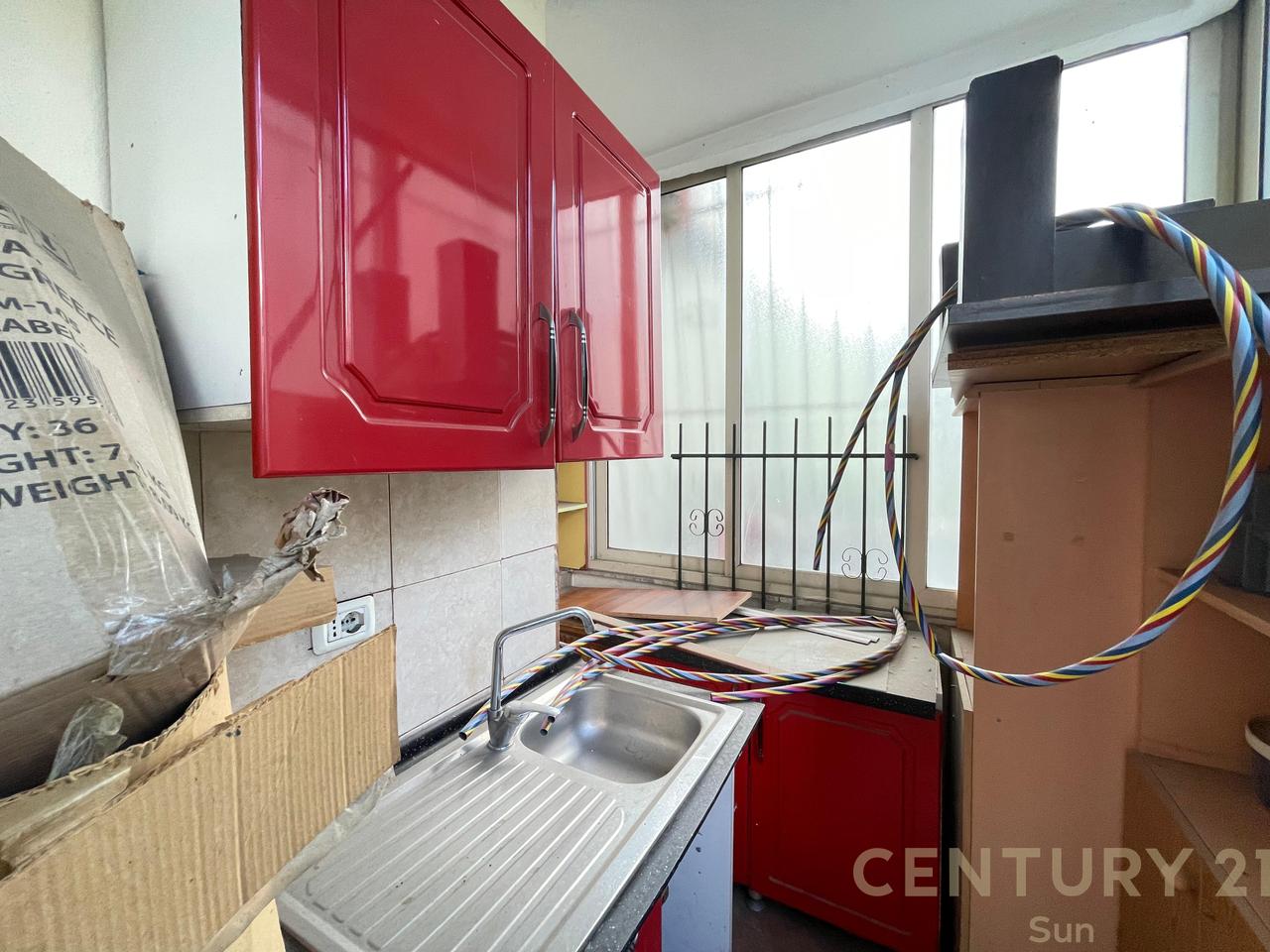 APARTMENT 5+2+2 FOR RENT NEAR THE OLD EXHIBITION CENTER!