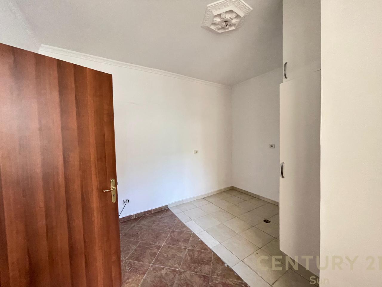APARTMENT 5+2+2 FOR RENT NEAR THE OLD EXHIBITION CENTER!