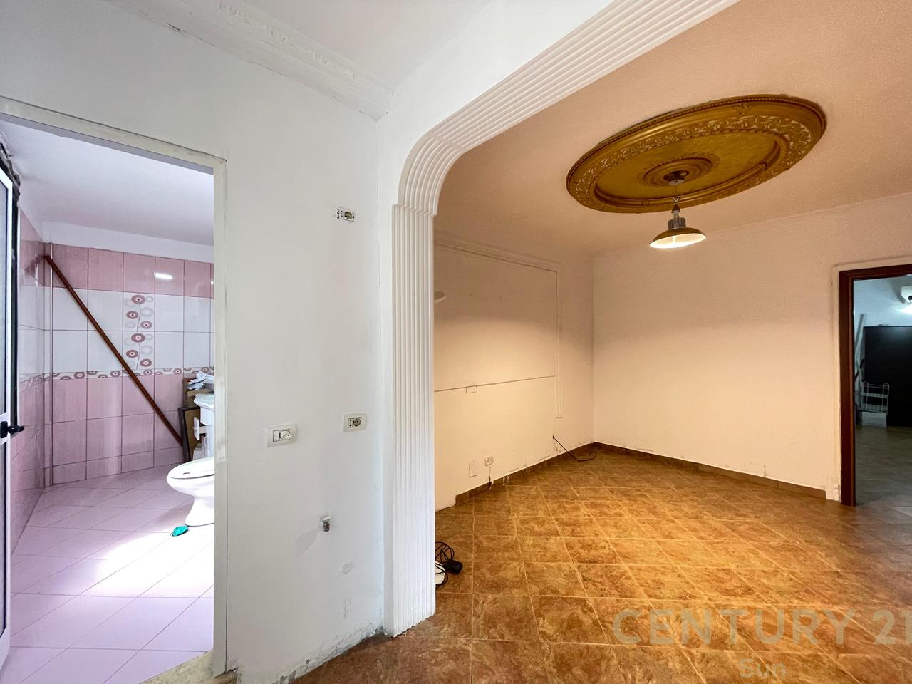 APARTMENT 5+2+2 FOR RENT NEAR THE OLD EXHIBITION CENTER!