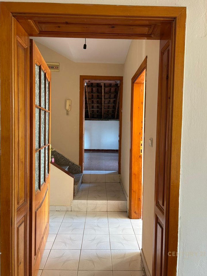 CASA IN VENDITA NEL COMUNE DI PARIGI