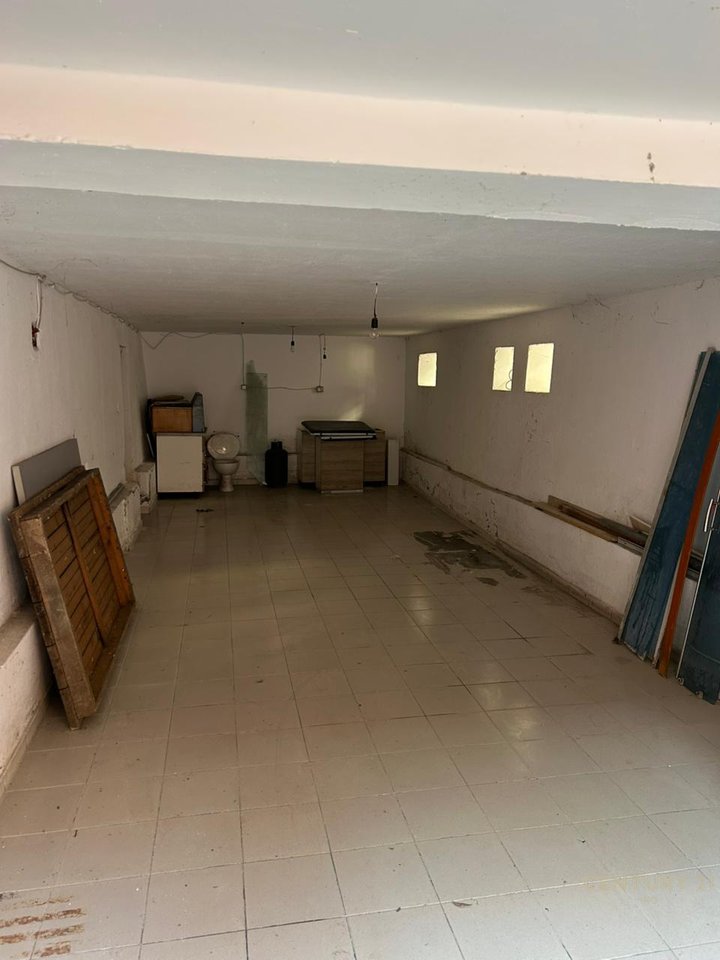 CASA IN VENDITA NEL COMUNE DI PARIGI