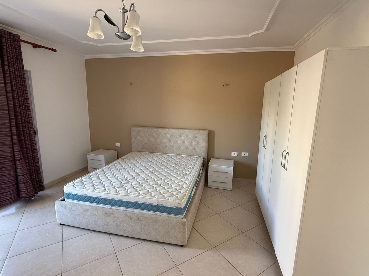 Vilë 2+1 Me Qira në Porcelan,prane UET, Tiranë .