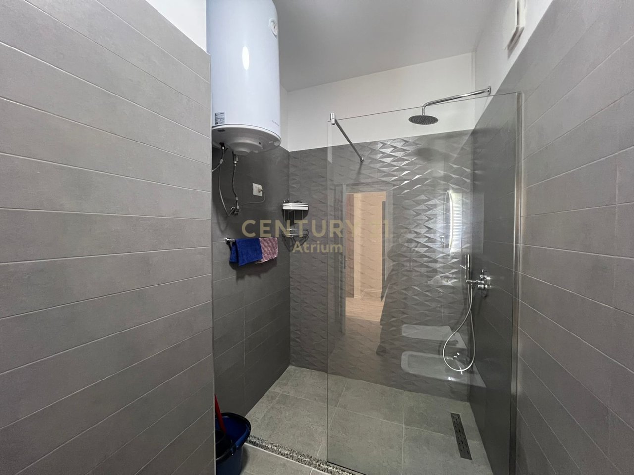 JEPET ME QIRA APARTAMENT 2+1 – ZOGU I ZI!