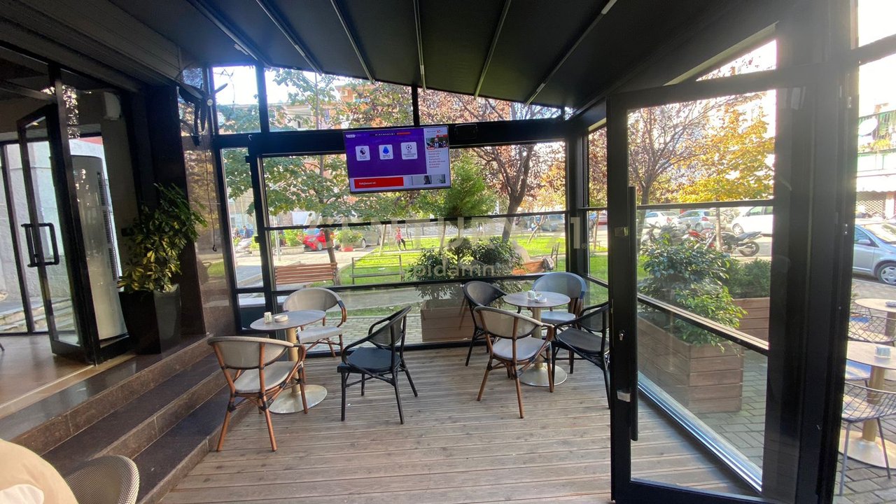 Locale in vendita a Durrës!!