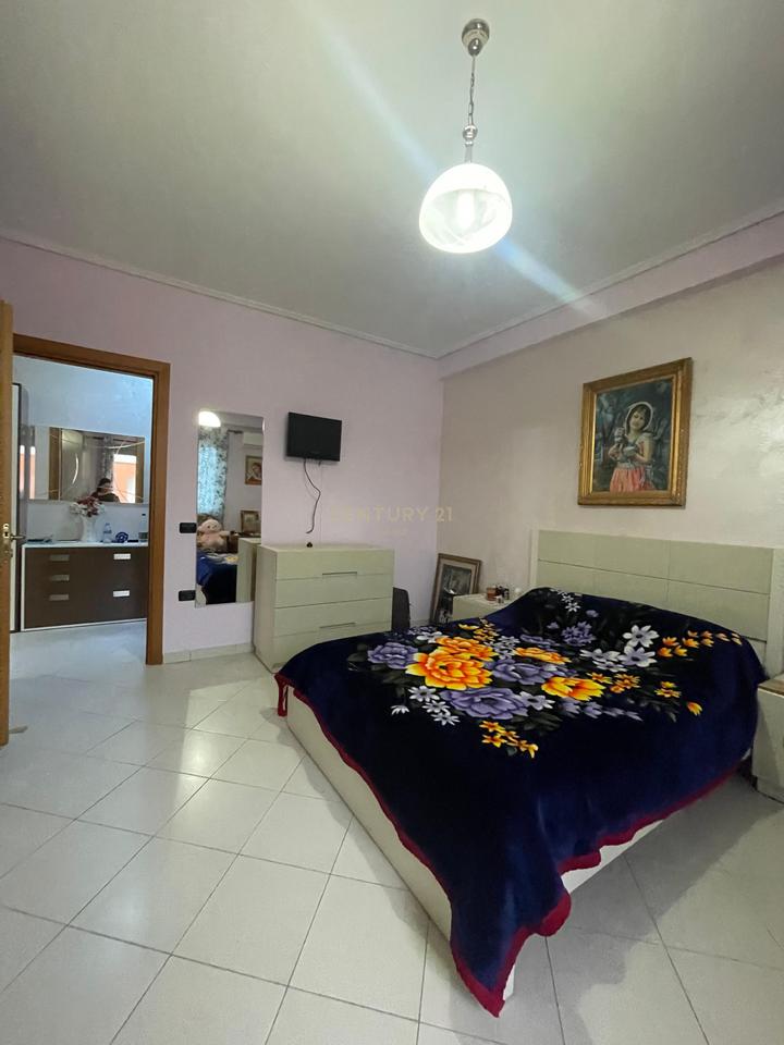 "Appartamento 2+1+2 in Vendita – Via Cipaj, Vlorë!"