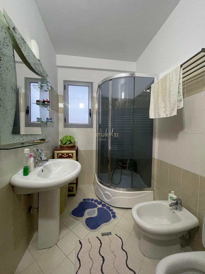 "Appartamento 2+1+2 in Vendita – Via Cipaj, Vlorë!"