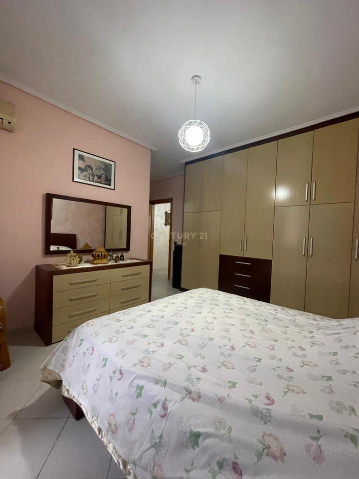 "Appartamento 2+1+2 in Vendita – Via Cipaj, Vlorë!"