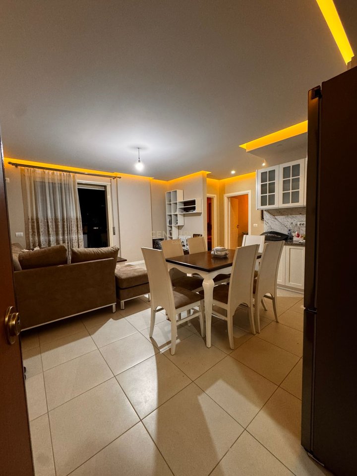 APPARTAMENTO 2+2 IN AFFITTO A "TREGU I ORIZIT" VLORE!!!