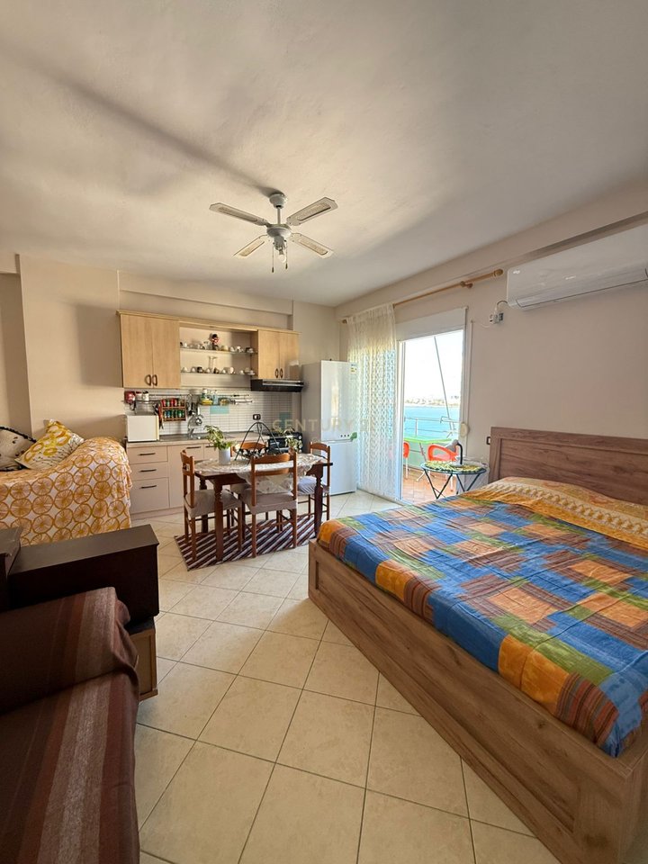 STUDIO ME QIRA ,LINJA E PARE NE LUNGOMARE PRANE REZIDENCES "POSEIDON"