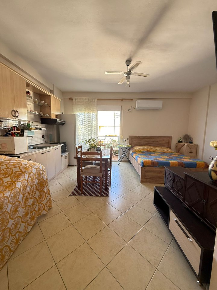 STUDIO ME QIRA ,LINJA E PARE NE LUNGOMARE PRANE REZIDENCES "POSEIDON"