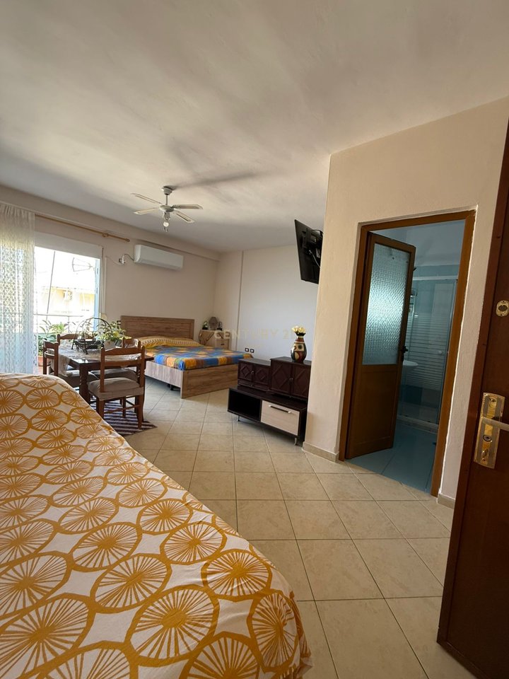 STUDIO ME QIRA ,LINJA E PARE NE LUNGOMARE PRANE REZIDENCES "POSEIDON"