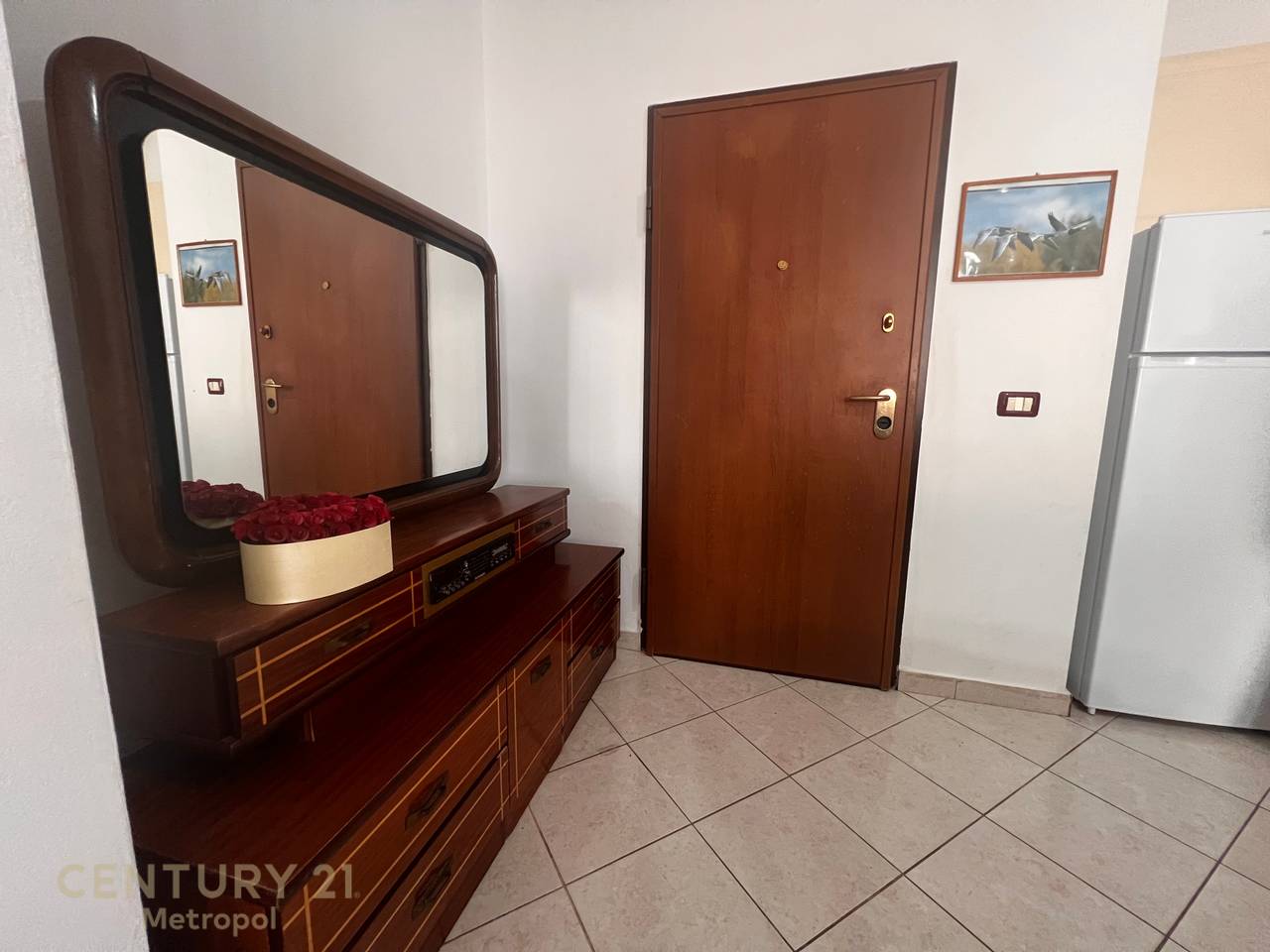 Apartament 2+1+2 me Qira ne Astir!