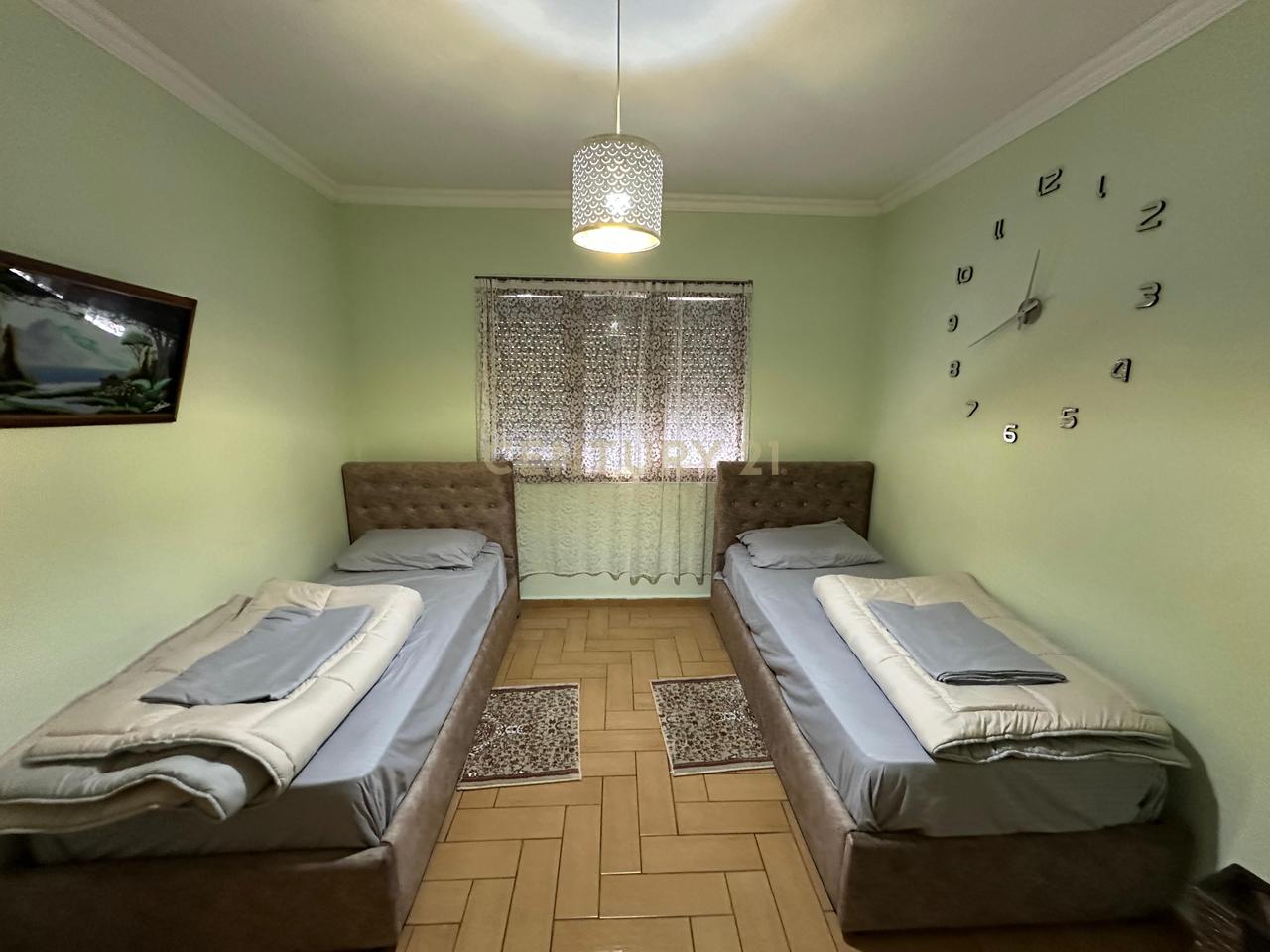 JEPET APARTAMENT  2 + 1 ME QIRA  TEK ALI DEMI !