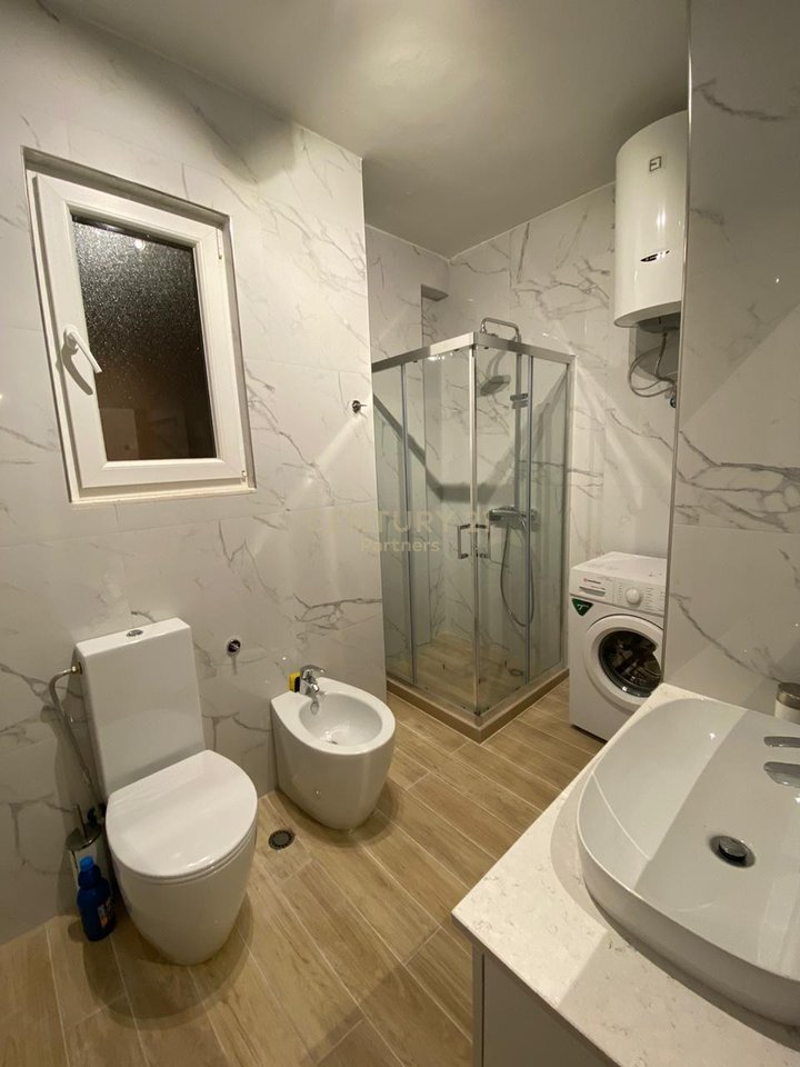 JEPET ME QIRA APARTAMENT 2+1 TE"" TIRANA GOLDEN PARK 3"!