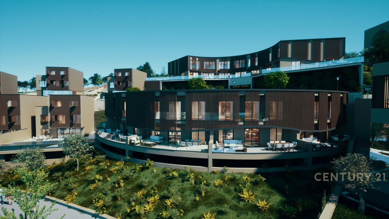 Vile me pishine ne Swan Lake Residence!