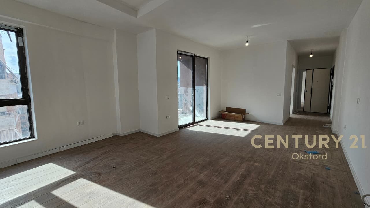 APARTMENT 2+1+GARAGE, FOR RENT AT MYSLYM SHYRI