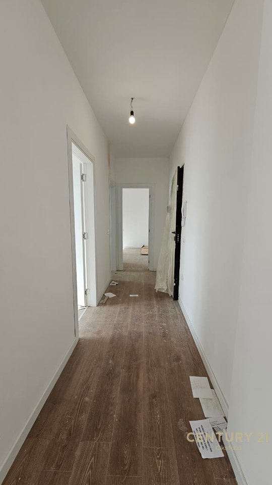 APARTMENT 2+1+GARAGE, FOR RENT AT MYSLYM SHYRI