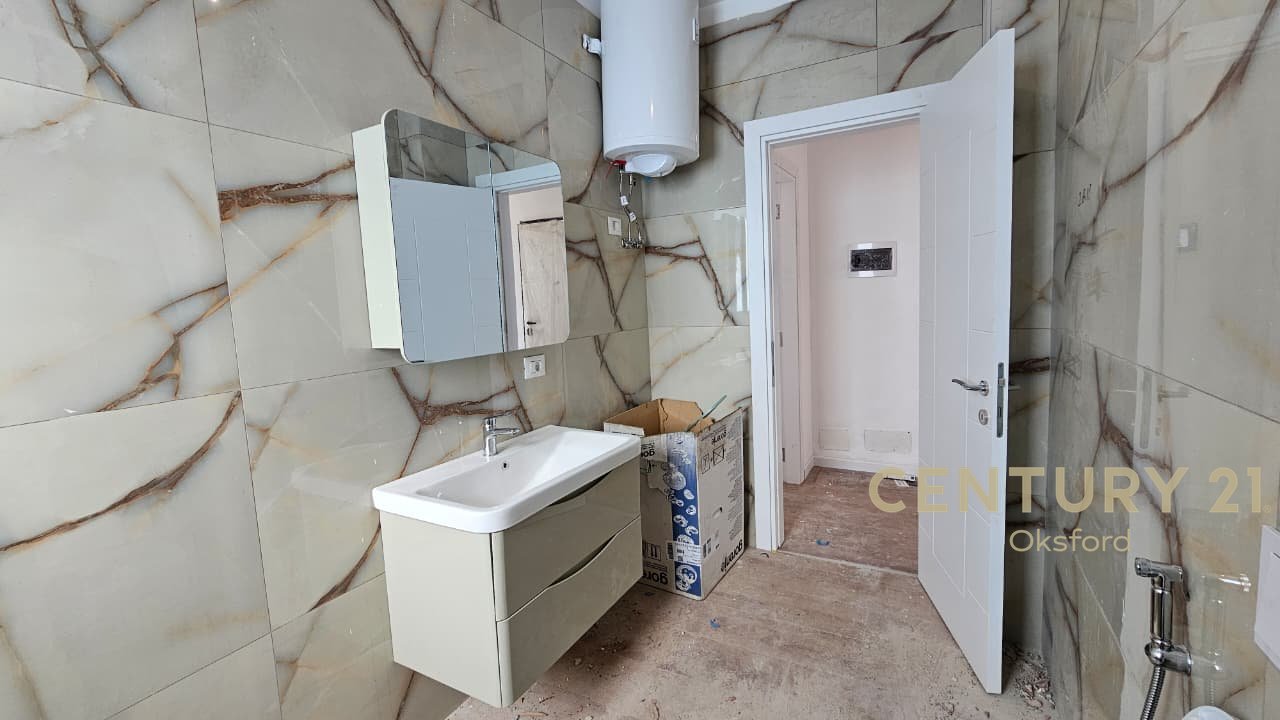 APARTMENT 2+1+GARAGE, FOR RENT AT MYSLYM SHYRI