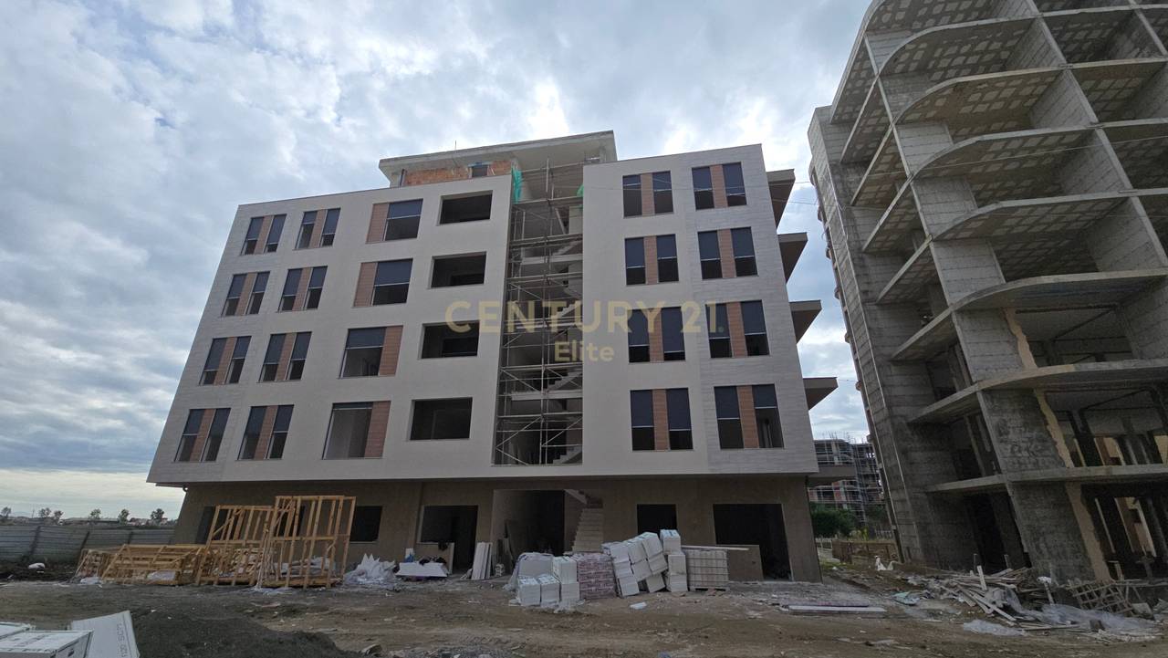 2+1 Apartment For Sale in Qerret!