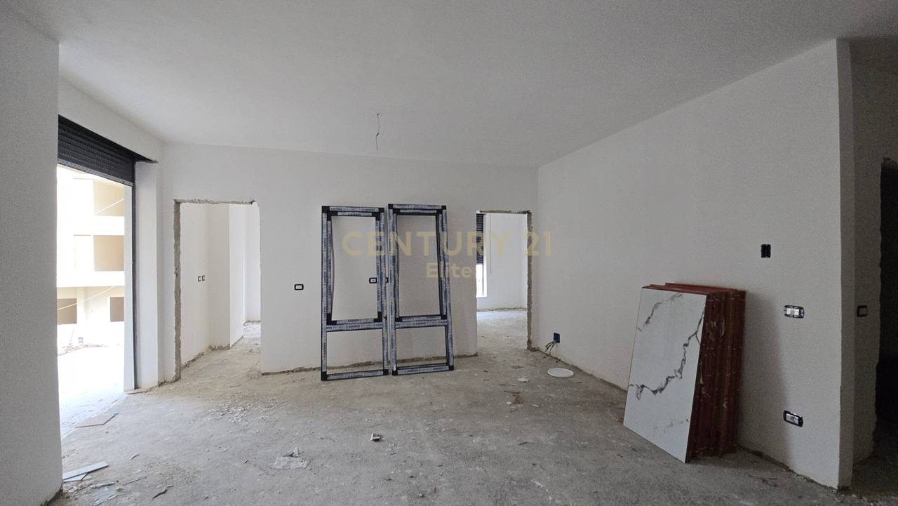 2+1 Apartment For Sale in Qerret!