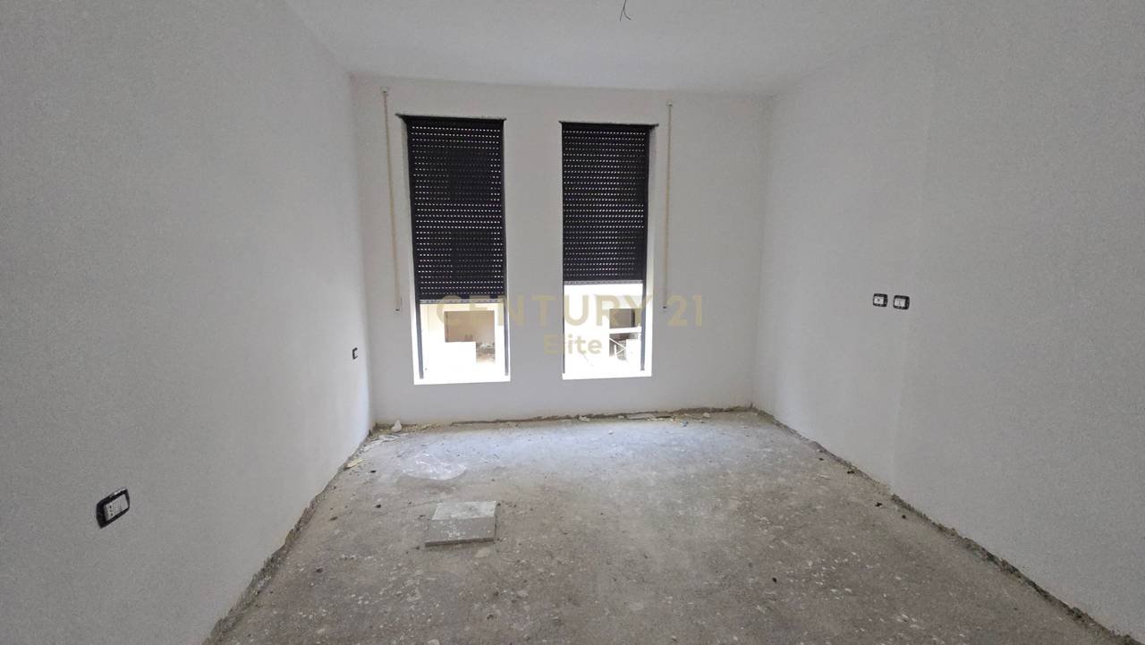 2+1 Apartment For Sale in Qerret!