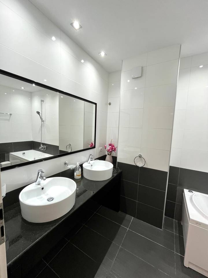 Apartament 3+1+3 me verande dhe post parkimi ne shitje tek rezidenca Touch of Sun !