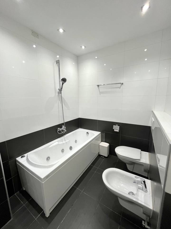 Apartament 3+1+3 me verande dhe post parkimi ne shitje tek rezidenca Touch of Sun !