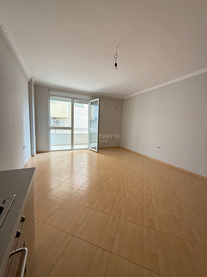 APPARTAMENTO 1+1 IN VENDITA, VISTA MARE LATERALE (INCLUSO GARAGE) A "KALAJA"