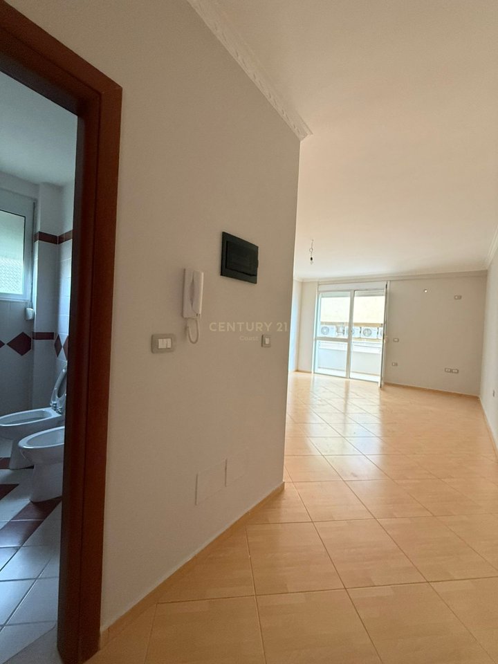 APPARTAMENTO 1+1 IN VENDITA, VISTA MARE LATERALE (INCLUSO GARAGE) A "KALAJA"