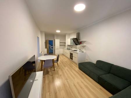 Apartament 1+1 per qira, Pazari i Ri
