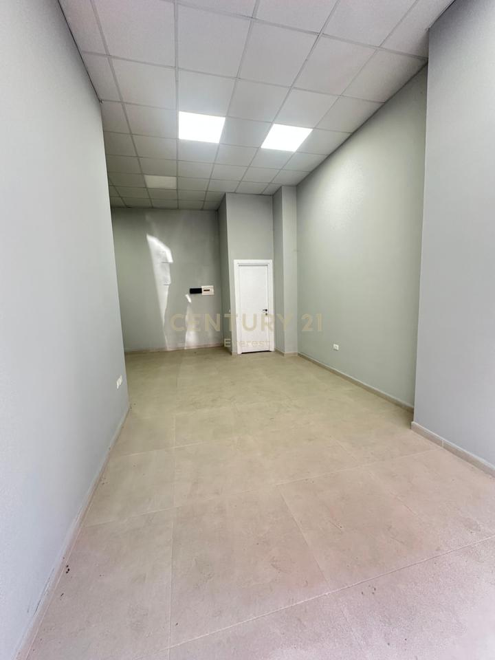Ambient Commercial 1+1 For Rent in Astir, Tirana