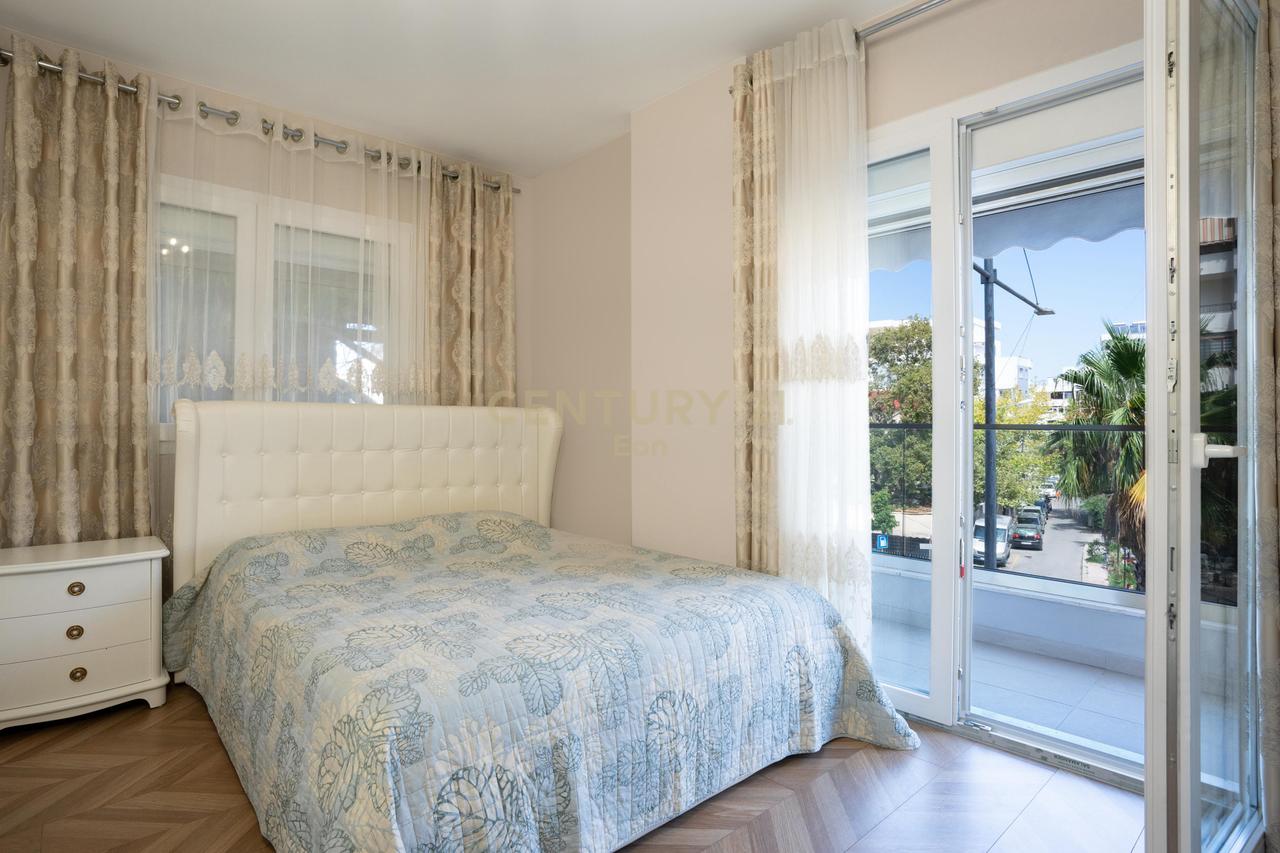 SHITET SUPER APARTAMENT 2+1 50M PRANE DETIT NE PLAZH, DURRES !!