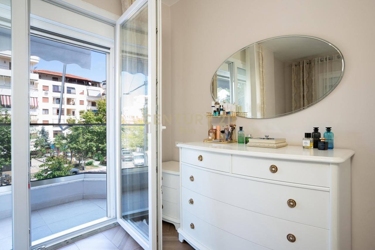 SHITET SUPER APARTAMENT 2+1 50M PRANE DETIT NE PLAZH, DURRES !!