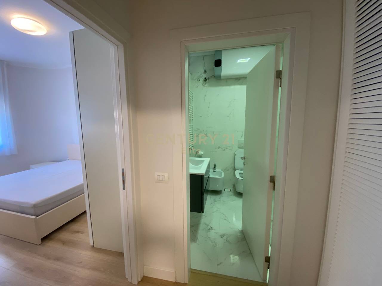 Apartament 1+1 per qira, Pazari i Ri