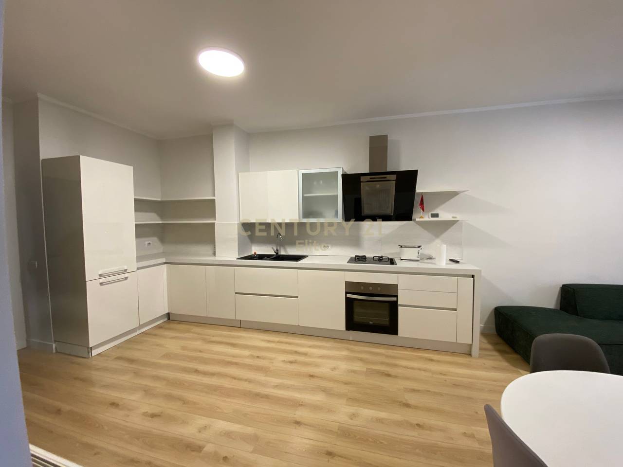 Apartament 1+1 per qira, Pazari i Ri