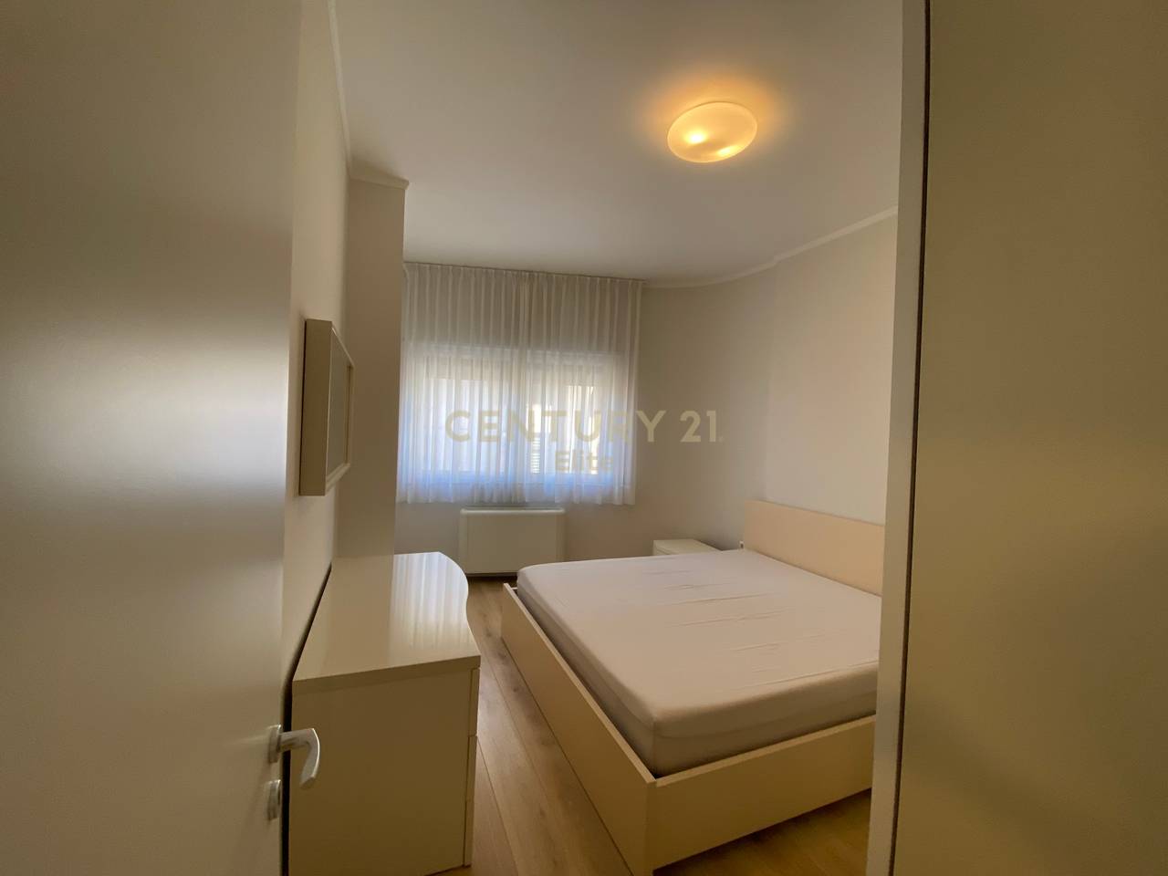 Apartament 1+1 per qira, Pazari i Ri