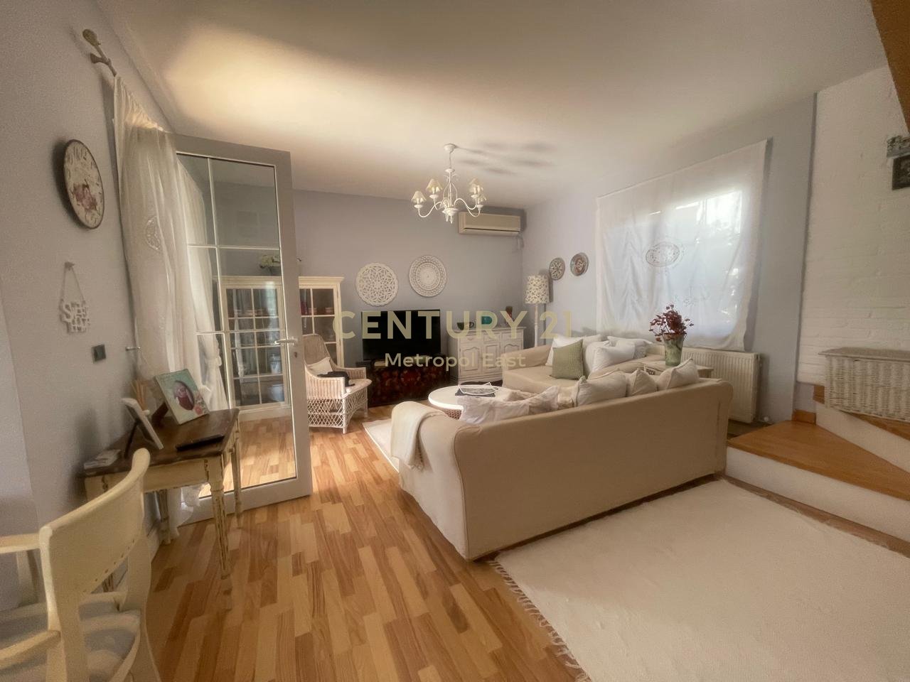 UNIQUE VILLA FOR RENT IN THE FARKA AREA