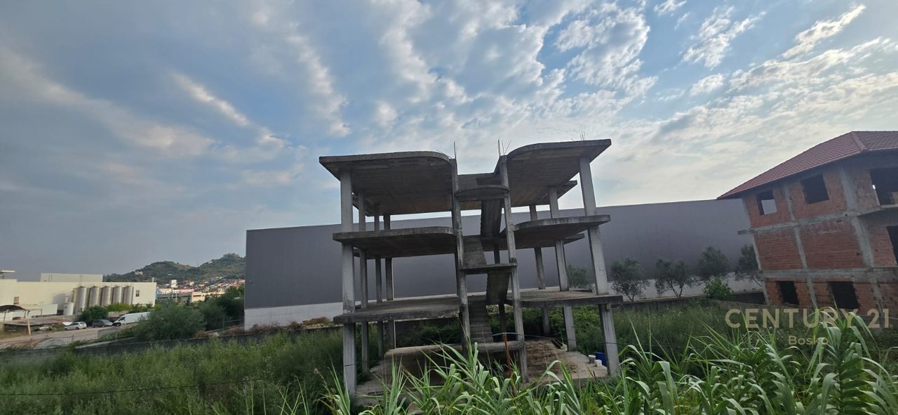 FOR SALE 3-STORY BUILDING ON THE TIRANA - DURRES HIGHWAY!