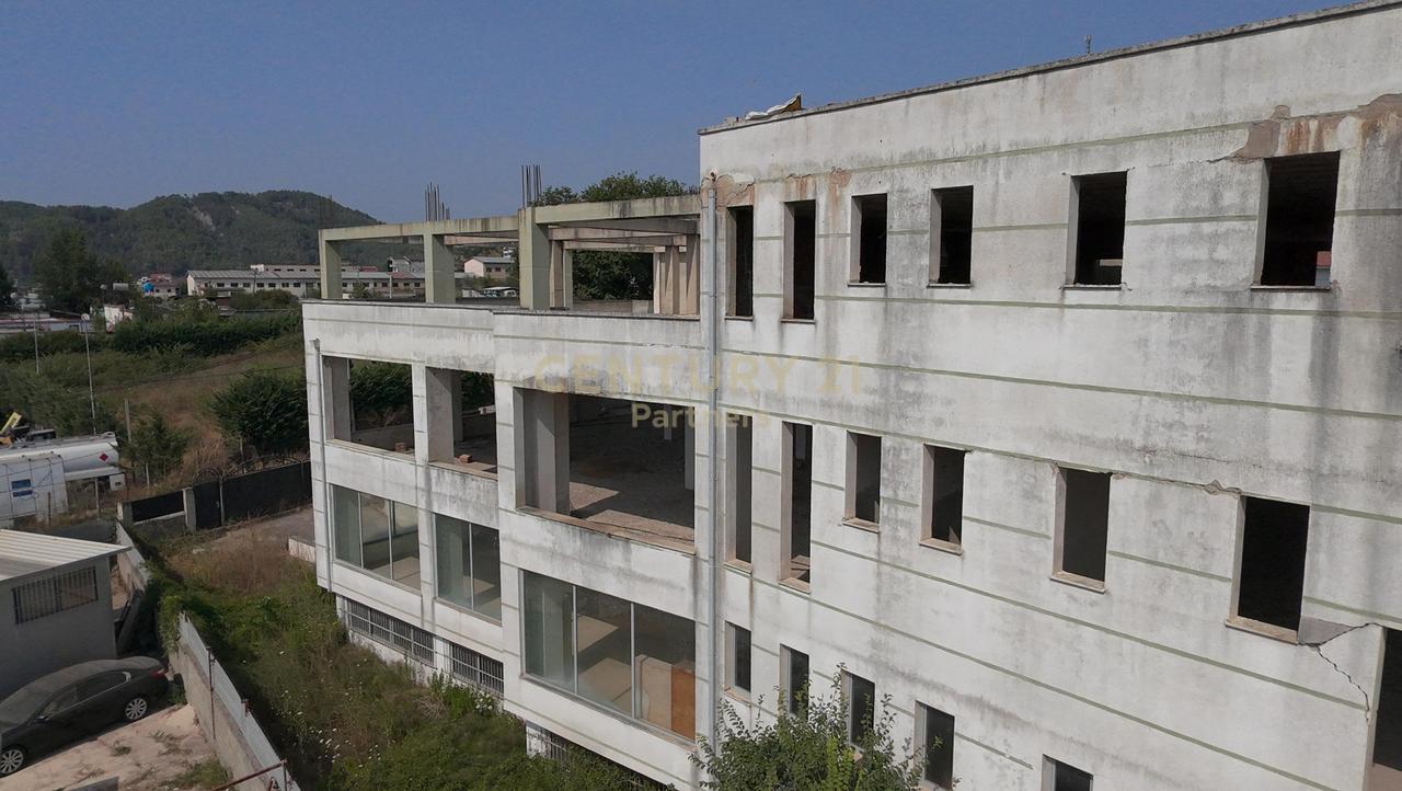 SHITET GODINE 3000m² NE PEZE!
