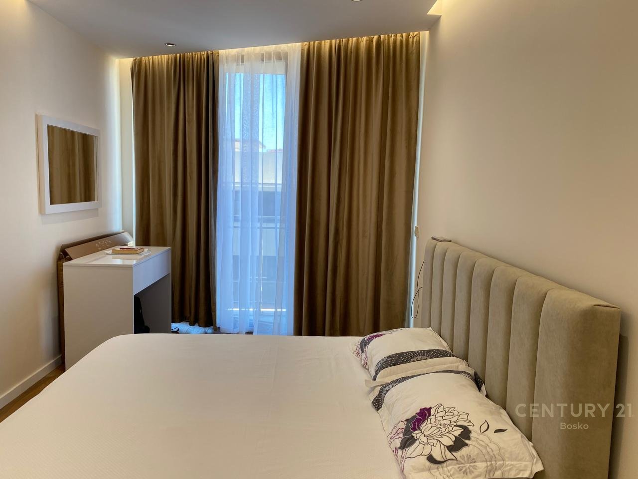 ME QIRA APARTAMENT I RI 1+1 TEK REZIDENCA MINE PEZA!