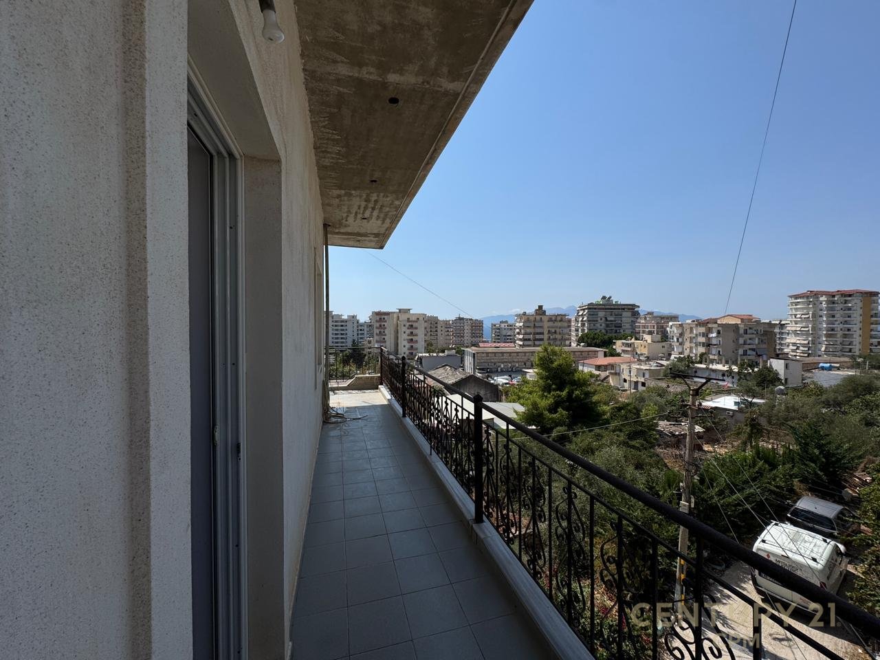 2+1 APARTMENT FOR SALE IN SARANDE!