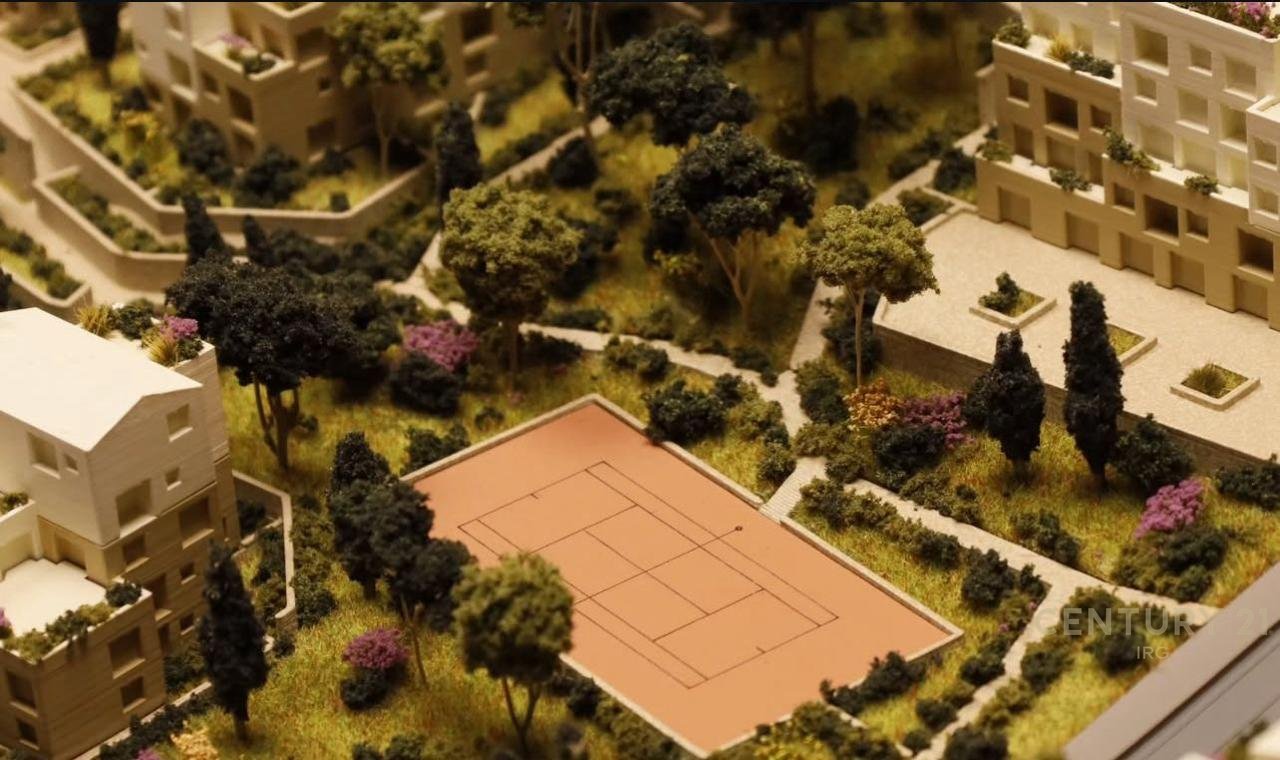 1+1 IN DHERMI AT SQUARE VILLAGE!