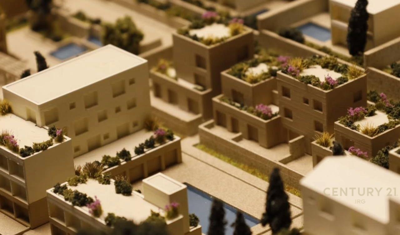 1+1 IN DHERMI AT SQUARE VILLAGE!