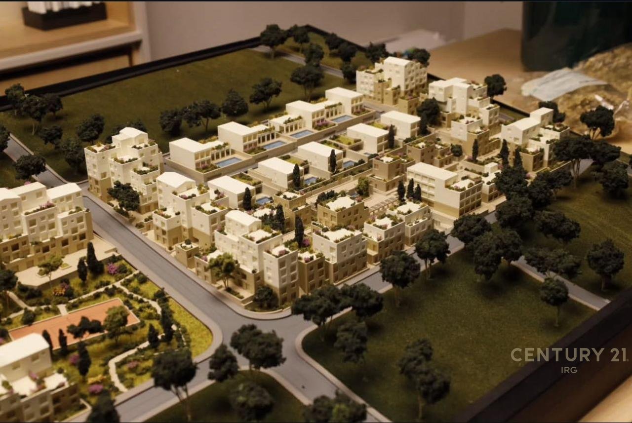 1+1 IN DHERMI AT SQUARE VILLAGE!