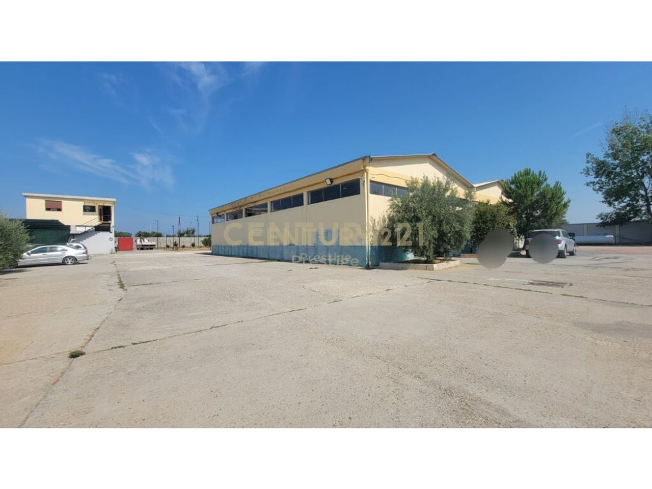 OPPORTUNITY!!!!
COMMERCIAL BUILDINGS AND LAND FOR SALE, LOCATED IN VLORA!