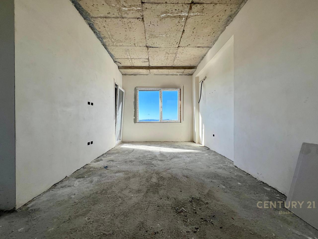 Shitet Apartament 1+1 te Rruga e Kavajes (Birra Tirana)