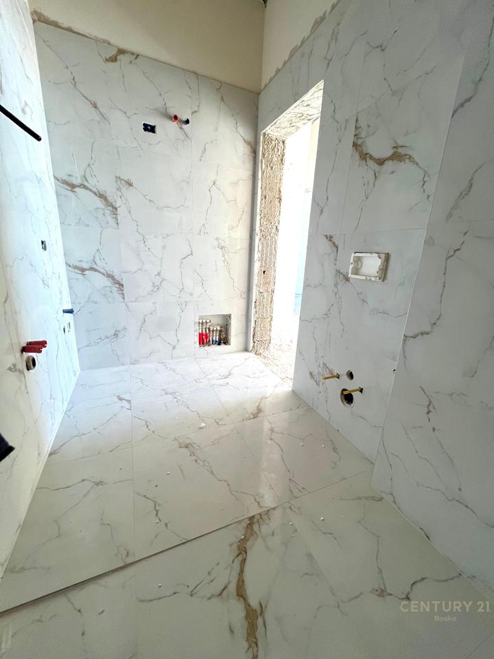 Shitet Apartament 1+1 te Rruga e Kavajes (Birra Tirana)
