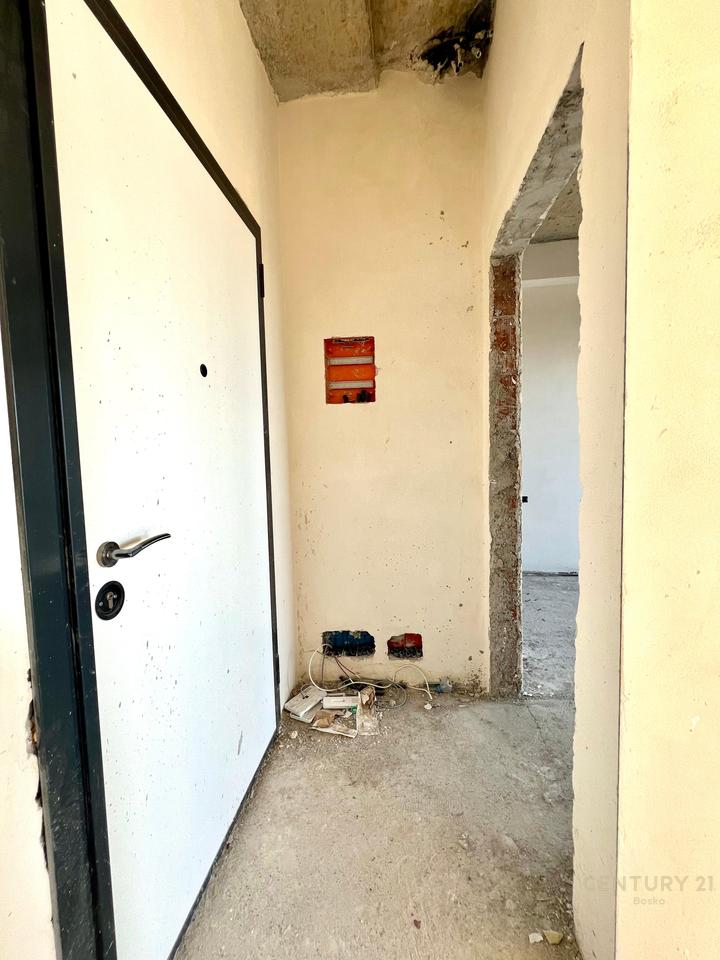 Shitet Apartament 1+1 te Rruga e Kavajes (Birra Tirana)