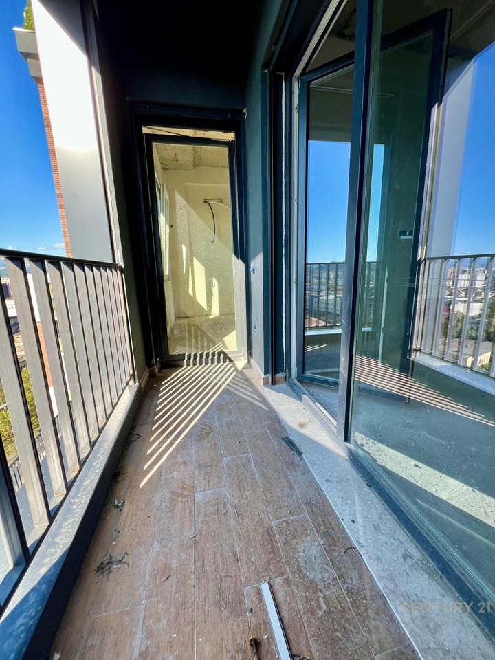 Shitet Apartament 1+1 te Rruga e Kavajes (Birra Tirana)